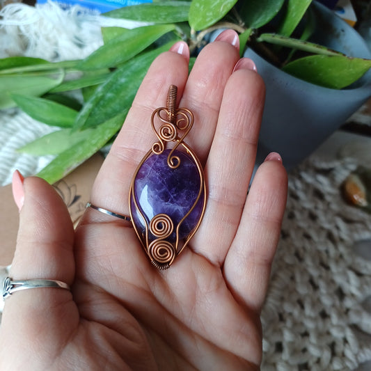 Handmade Wire Pendant with Amethyst