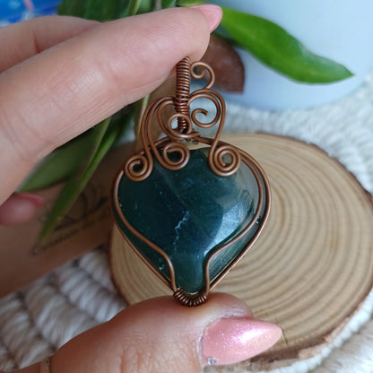 Handmade wire pendant with Moss Agate