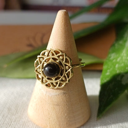 Adjustable ring in bronze Mandala with Onyx
