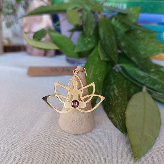 Medal in Golden Steel Lotus Flower with Amethyst