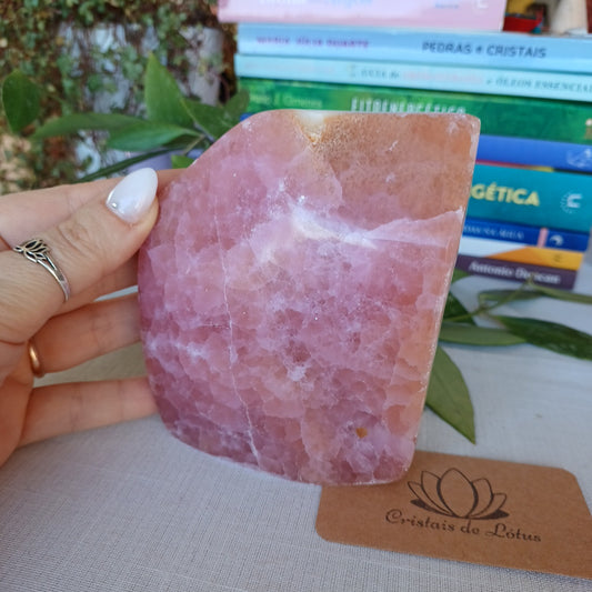 FAR01- Pink Aragonite Free Form