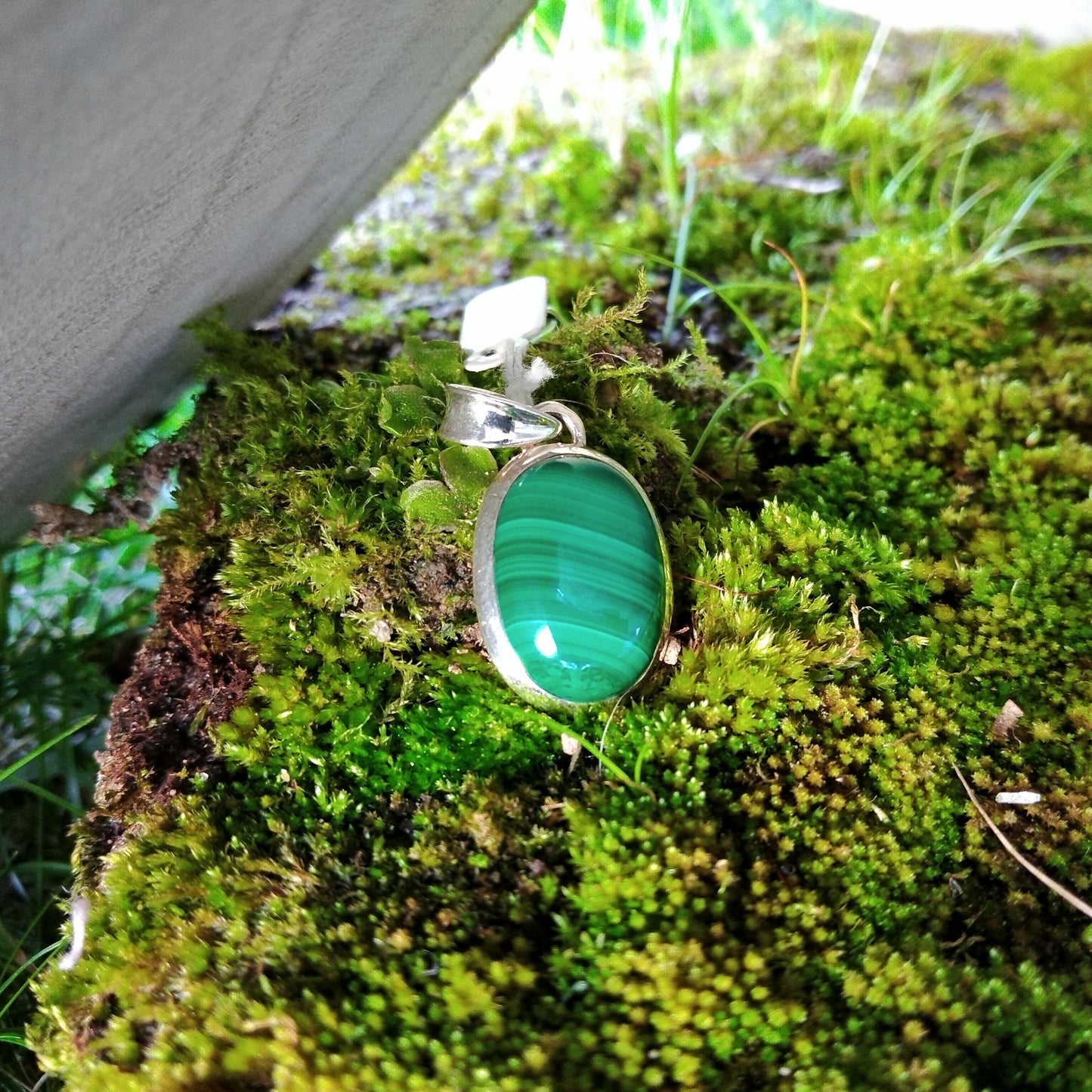 Silver Pendant with Malachite